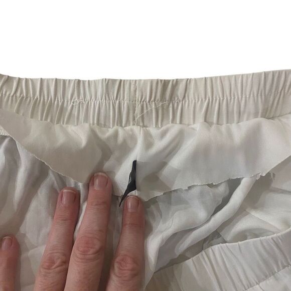 Lane Bryant size 26/28 NWT wide leg white flow inside cut out see pictures - Picture 3 of 6